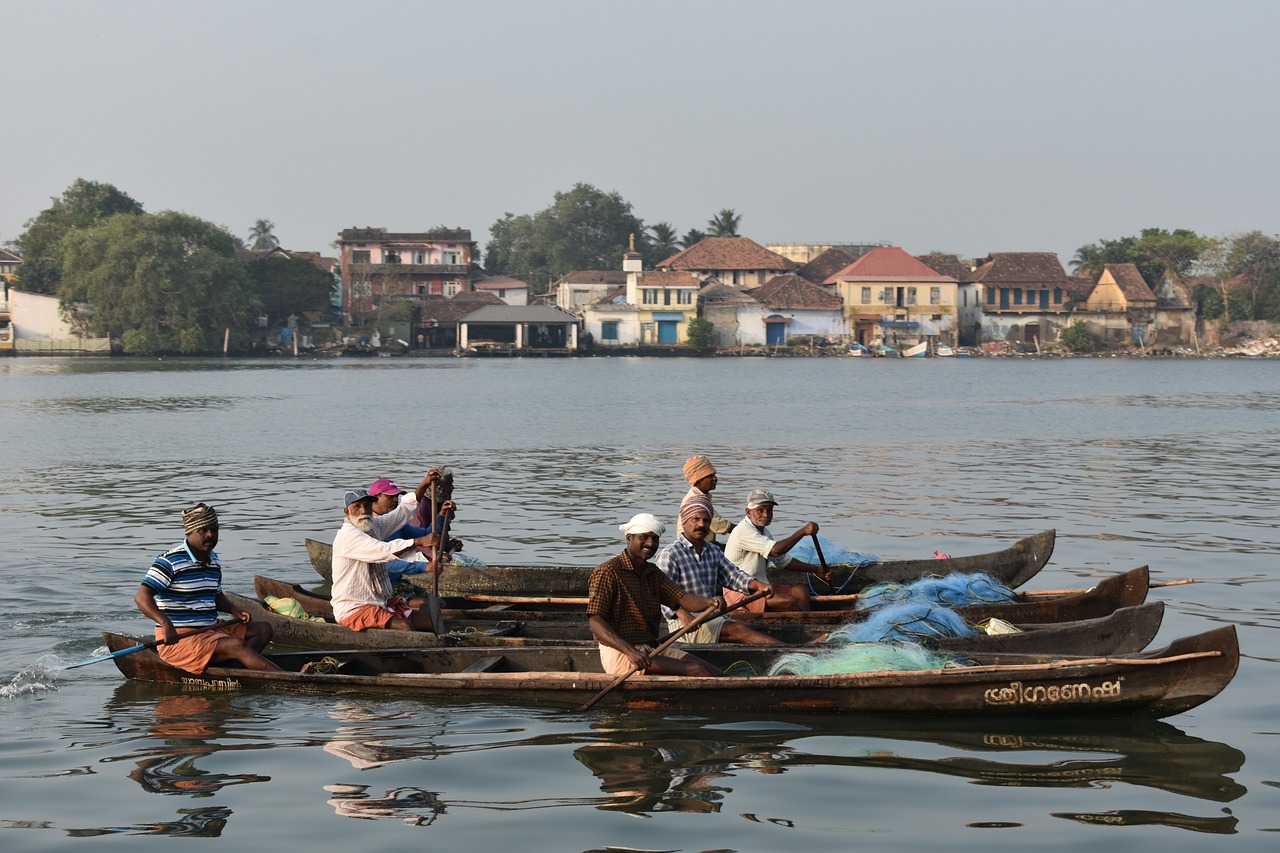 kochi, cochin, india, kerala, asia, travel, boat, river, paddle, locals, people, gray river, gray boat, kochi, kochi, kochi, kochi, kochi, cochin